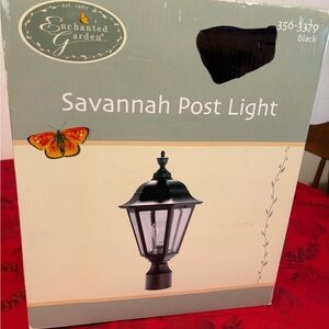 Enchanted Garden Savannah Post Light - Black